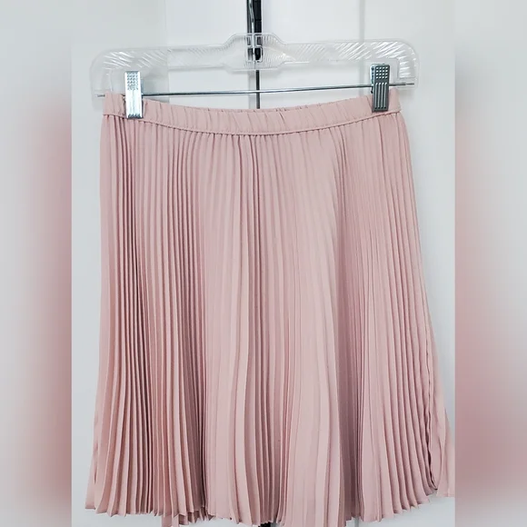 Banana Republic pleated skirt ladies sz.2 - Picture 2 of 4